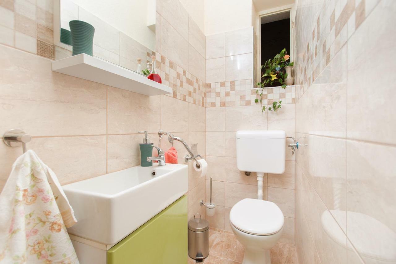 Apartment Dragana Kaštela Eksteriør bilde